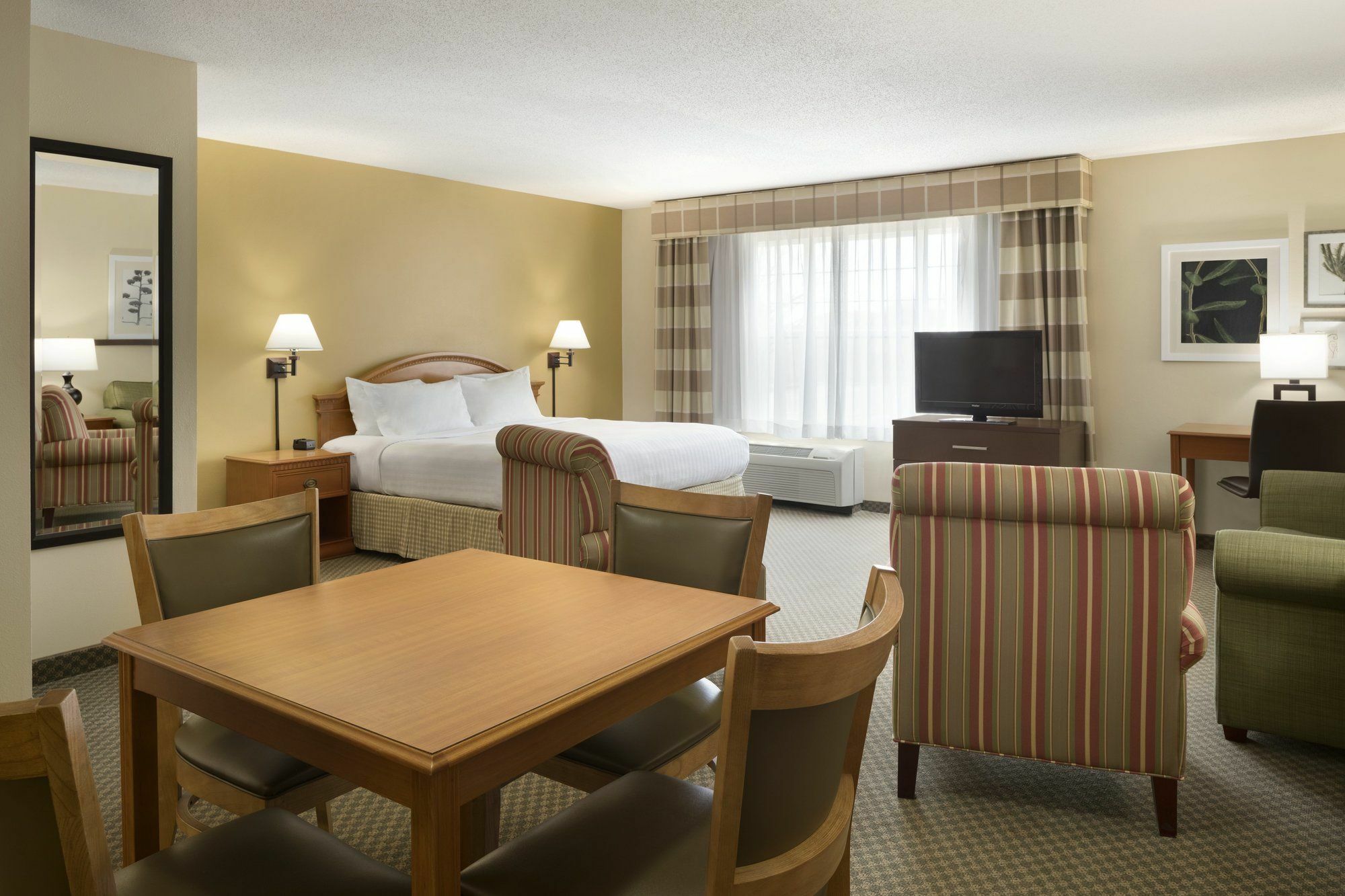 Country Inn & Suites By Radisson, Grinnell, Ia ภายนอก รูปภาพ